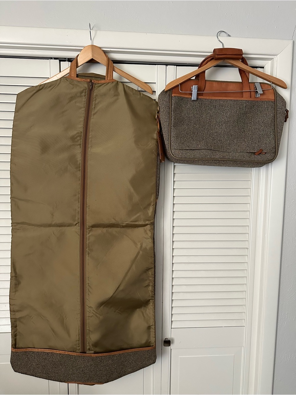Vintage Travel Set Garment Bag & Carry Case in Brown Tweed with Leather Trim EUC - Picture 2 of 14